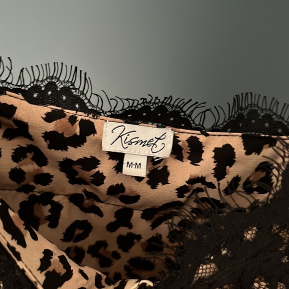 Leopard Print Lace Blouse - Picture 3 of 5